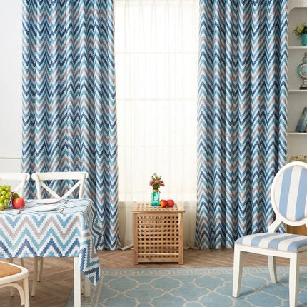 Blauw verduisterend gordijn Penedo met zigzagpatroon.