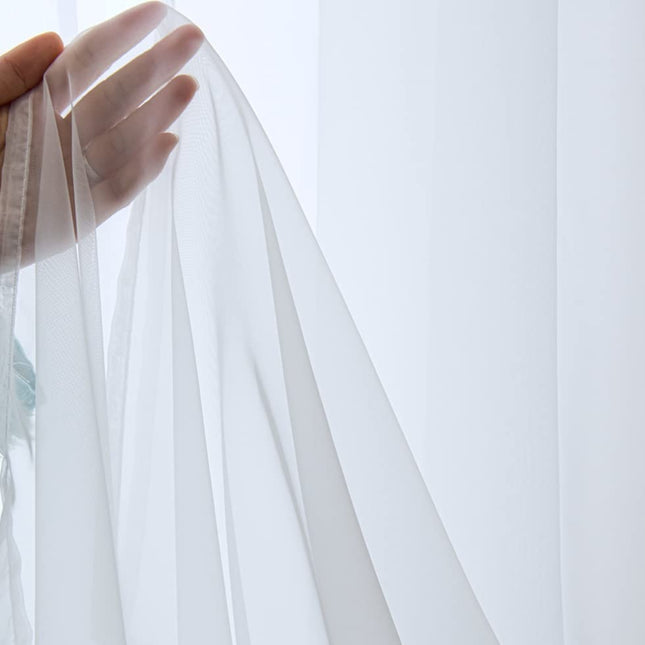 Witte outdoor vitrage voor pergola