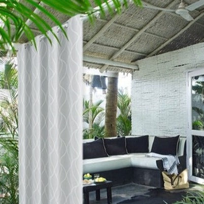 Buitengordijn met modern golvend patroon