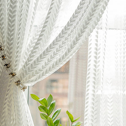 Witte vitrage met visgraatmotief