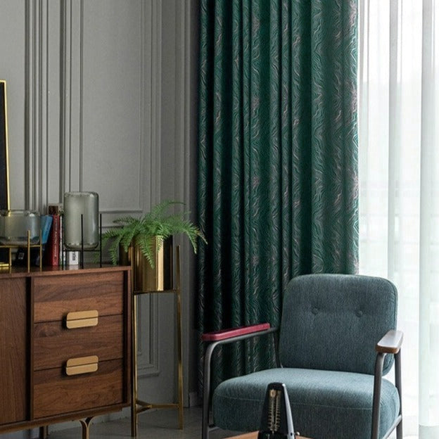 Verduisterend gordijn met Scandinavisch jacquard patroon.