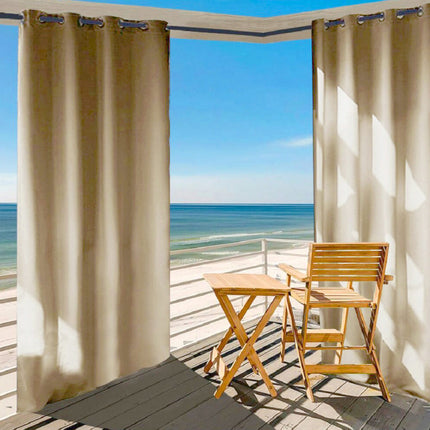 Beige buitengordijn voor veranda met ringen