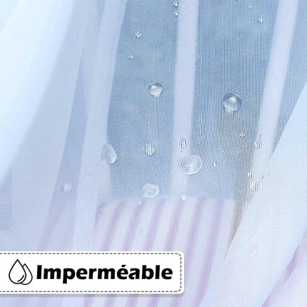 Witte vitrage voor buitengebruik op terras