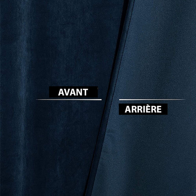 Nachtblauw verduisterend fluwelen gordijn.